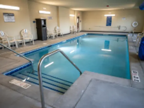 Cobblestone Hotel & Suites - Lamar Hoteles en Lamar