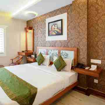 Treebo the Qasr Rooms