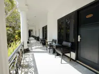 The Grand Palace Hotel Yogyakarta Hotels in Yogyakarta