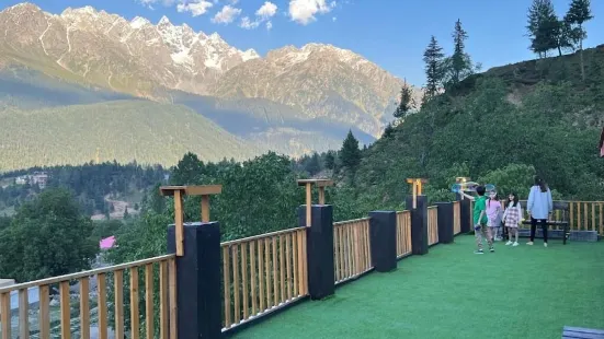 Spring Fields Hotel, Kalam