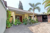 Wiludjeng Guest House Syariah Near Alun Alun Sragen Mitra RedDoorz