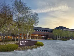 Rolling Hills Hotel
