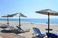 Poseidon Beach Hotel - Beach