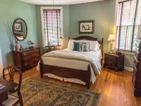 Charles Bass House Bed & Breakfast فنادق في South Boston