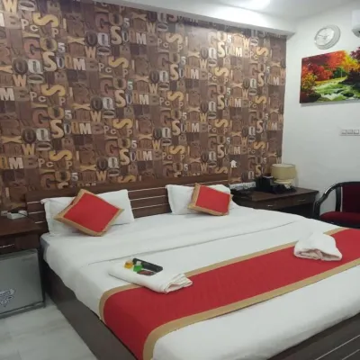 Hotel Shalimar Palace Hotels in Raebareli