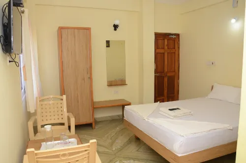 Hari Iyer Residency - 2-Star