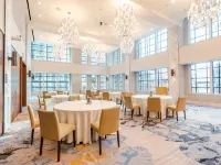 Sutton Place Hotel Toronto Hotels near Second City Toronto