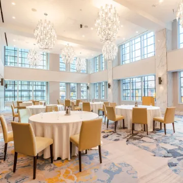 Sutton Place Hotel Toronto Отели рядом с достопримечательностью «Торонто - центр города»