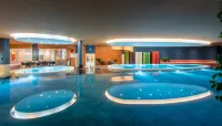 Hunguest Szeged - ex Forrás - Kolam Renang