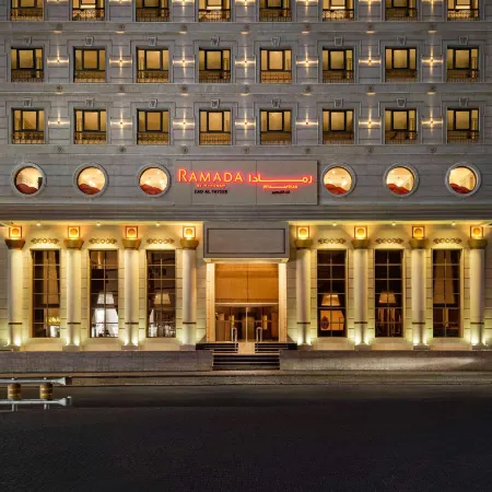 Ramada by Wyndham Makkah ZAD Al Tayseer Отели рядом с достопримечательностью «Мечеть E Taneem»