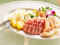 KARIYUSHI LCH.RESORT on The Beach