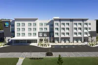 Tru by Hilton Beaufort