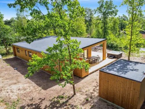 "Tinja" - 900m from the Sea