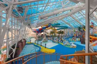 La Quinta Inn and Suites by Wyndham at WaTiki Waterpark - Familien
