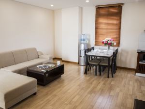 Elegant & Japanese Style Serviced Apartment |703