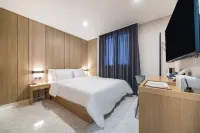 Sacheon (Samcheonpo) Hotel Lazy Heaven