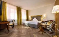 Parkhotel Graz - Traditional Luxury Hotels in 
