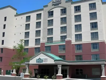 Country Inn & Suites by Radisson, Niagara Falls, on