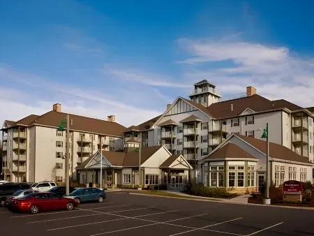 Residence Inn Gravenhurst Muskoka Wharf Отели в г. Грейвенхерст