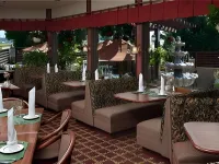 Red Lion Hotel Rogue Regency Medford Airport - breakfast