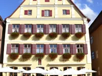 Meiser Altstadt Hotel Hotels near Cathedral of Saint George