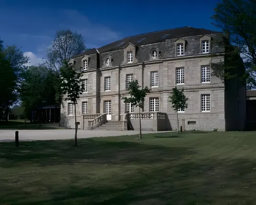 Domaine De Barres Hotels in Lozere