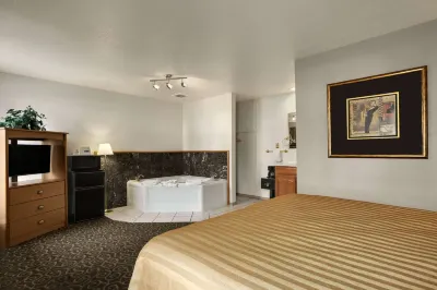 Travelodge by Wyndham Wenatchee Hotels in East Wenatchee