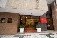 Trevi Hotel e Business Отели рядом с достопримечательностью «Museu Oscar Niemeyer»