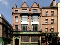 The Fleet Hotels near Trinity College