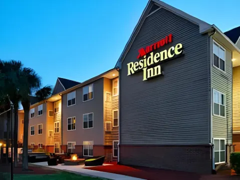 福特邁爾斯堡Residence Inn 酒店