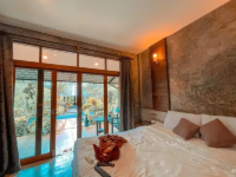 Ruean Thai Nai Bang by Pansak Resort Hotels near Wat Bang Bai Mai