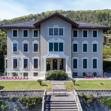 Villa Ceriana Отели в г. Гиффа