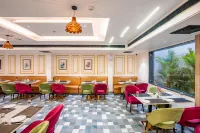 Regenta Place Raaj Agra, Tajganj