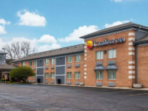 Comfort Inn Indianapolis South I-65 Hotels near Garfield Park Conservatory