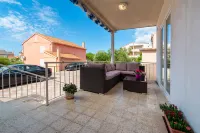Apartments Valy 6 Center Novalja - 2星級