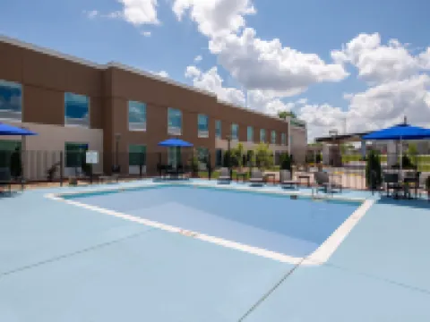 ホリデイ イン エクスプレス ホテル & スイーツ ウィルソン - ヘイズ プレイス by IHG ウィルソンのホテル