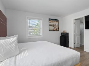 Safari Apartments