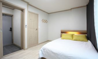 Yangyang Blue Sea Pension & B&B