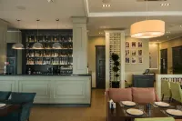 Jacques Hotel