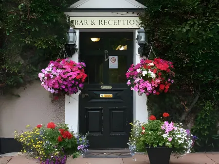 The Brantwood Hotel Отели в г. Pooley Bridge