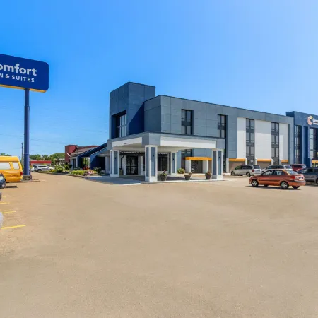 Comfort Inn & Suites Evansville Airport