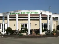 Logis Hôtel les Colonnes Strasbourg Zenith - Swimmingpools