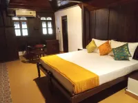 Shantitheeram Ayurveda Hotel di Muhamma