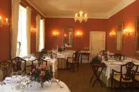Sauntehus Castle Hotel