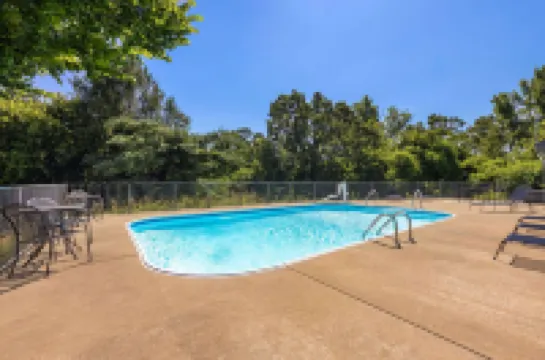 베이몬트 바이 윈덤 브랜슨 사우전드 힐스