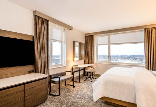 The Westin Lombard Yorktown CenterOver view