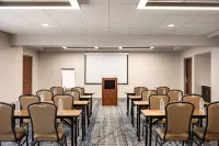 Holiday Inn Express & Suites INDIANAPOLIS W - AIRPORT AREA by IHG - Business