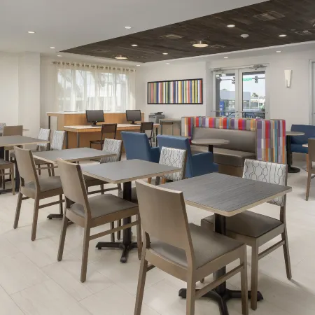 Holiday Inn Express JACKSONVILLE BEACH by IHG