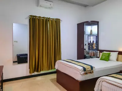 Wisma Auliyah Kolaka Utara Mitra RedDoorz Hotels near Kendari