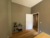 Zimmer mit Stuck in Co-Living Apartment Liebig54